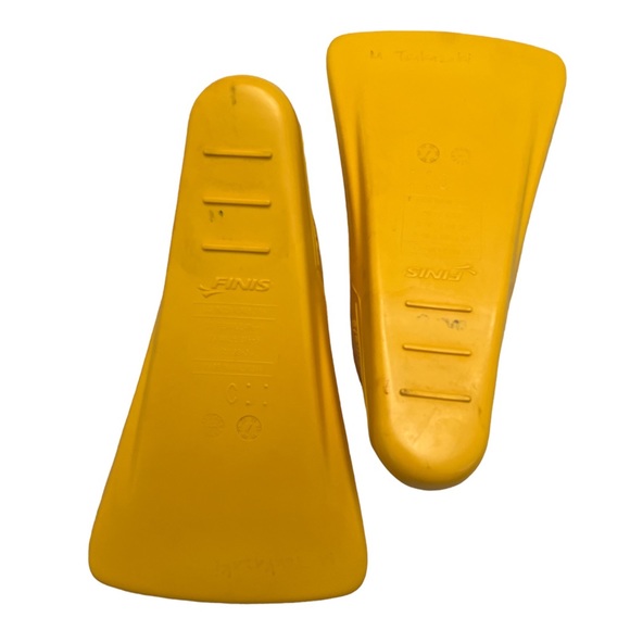 5/$25 Finis Gold Zoomers Training Fins (Size C) - Picture 2 of 7